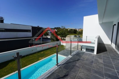 Moradia T4 para Venda em Palmela