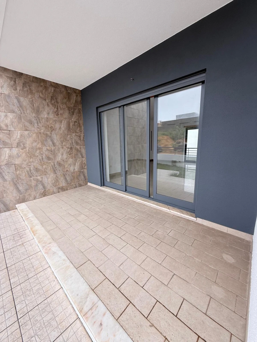 Moradia T5 para Venda em Laranjeiro e Feijó Foto 16