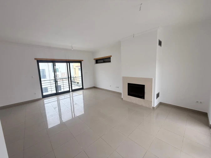 Moradia T5 para Venda em Laranjeiro e Feijó Foto 14