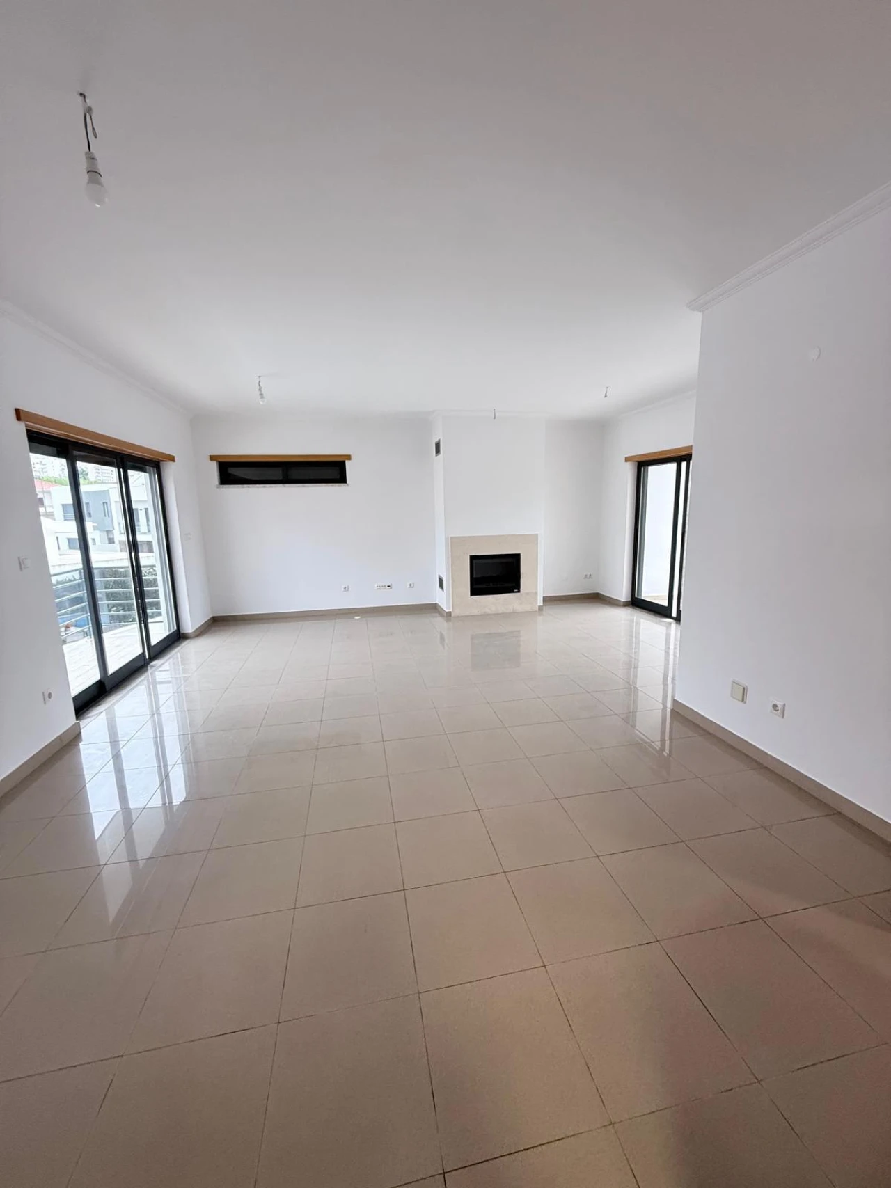 Moradia T5 para Venda em Laranjeiro e Feijó Foto 15