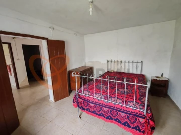 Quinta T2 para Venda em Santa Clara-A-Nova e Gomes Aires