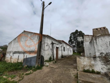 Quinta T2 para Venda em Santa Clara-A-Nova e Gomes Aires