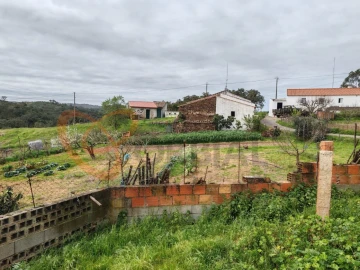 Quinta T2 para Venda em Santa Clara-A-Nova e Gomes Aires