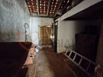 Quinta T2 para Venda em Santa Clara-A-Nova e Gomes Aires