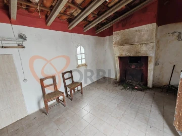 Quinta T2 para Venda em Santa Clara-A-Nova e Gomes Aires