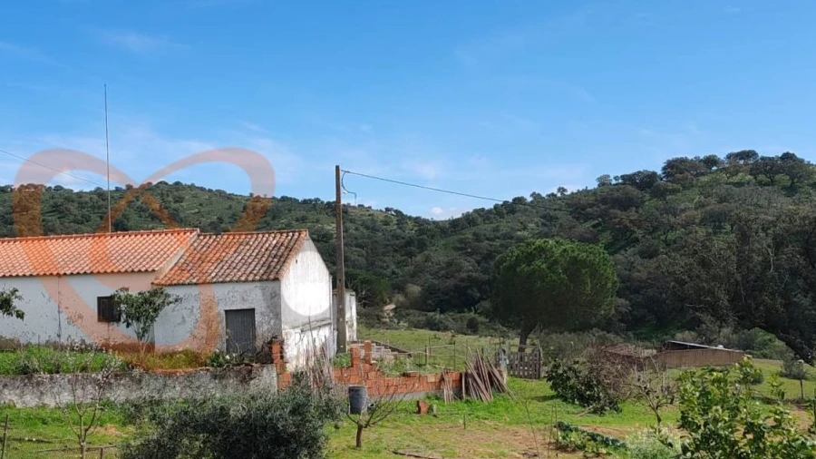 Quinta T2 para Venda em Santa Clara-A-Nova e Gomes Aires
