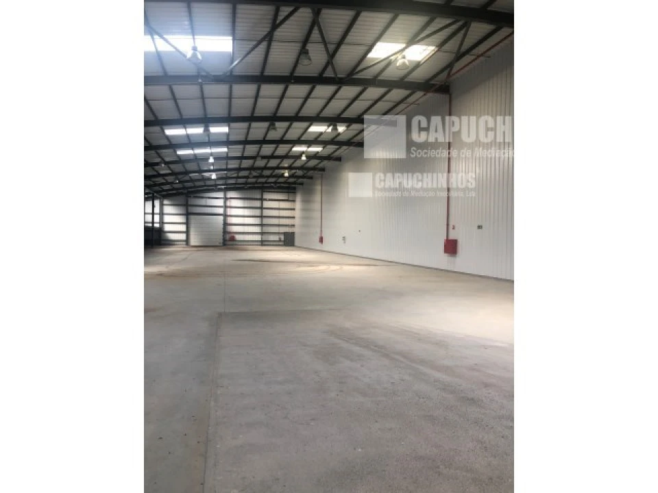 Armazém para Venda em Samora Correia Foto 2