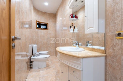 Moradia T4 para Venda em Coronado (São Romão e São Mamede)