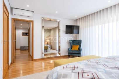 Moradia T4 para Venda em Coronado (São Romão e São Mamede)