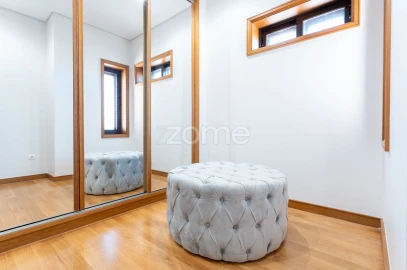 Moradia T4 para Venda em Coronado (São Romão e São Mamede)