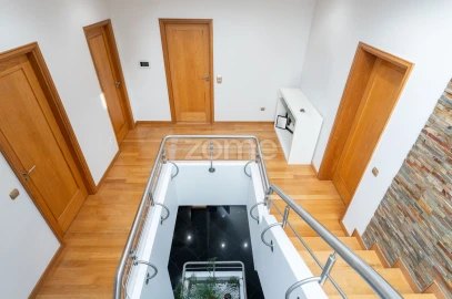 Moradia T4 para Venda em Coronado (São Romão e São Mamede)