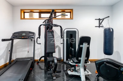 Moradia T4 para Venda em Coronado (São Romão e São Mamede)