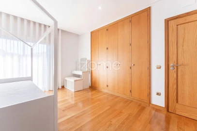 Moradia T4 para Venda em Coronado (São Romão e São Mamede)