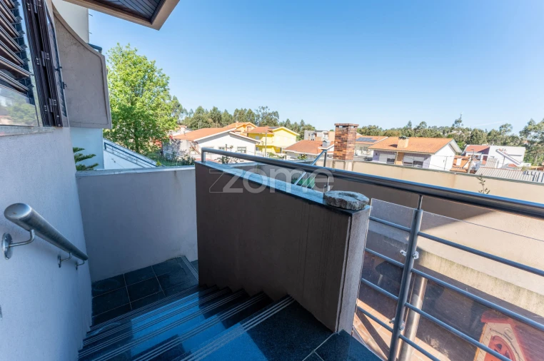 Moradia T4 para Venda em Coronado (São Romão e São Mamede) Foto 25