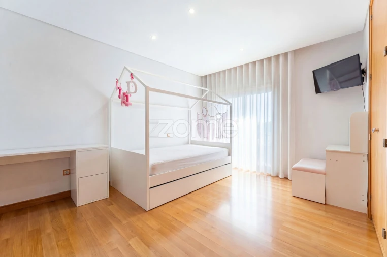 Moradia T4 para Venda em Coronado (São Romão e São Mamede) Foto 34