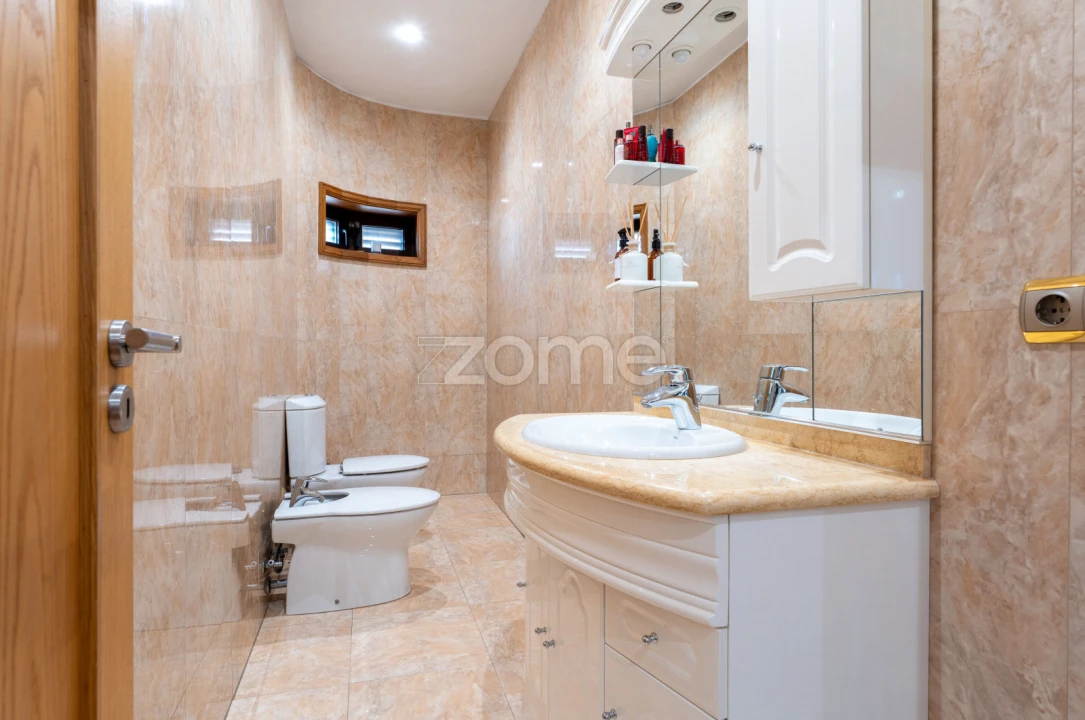 Moradia T4 para Venda em Coronado (São Romão e São Mamede) Foto 18