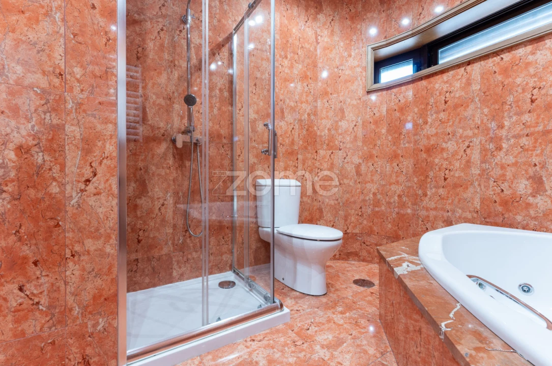 Moradia T4 para Venda em Coronado (São Romão e São Mamede) Foto 64