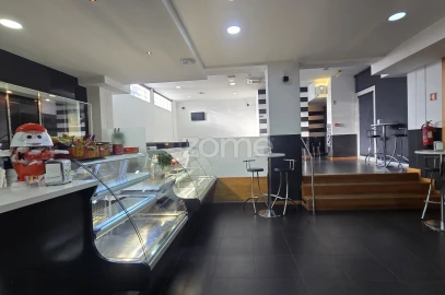 Negócio para Trespasse em Santa Marinha e São Pedro da Afurada