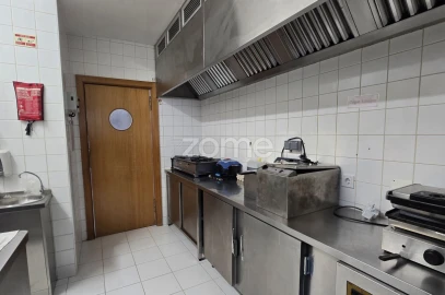 Negócio para Trespasse em Santa Marinha e São Pedro da Afurada