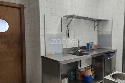 Negócio para Trespasse em Santa Marinha e São Pedro da Afurada