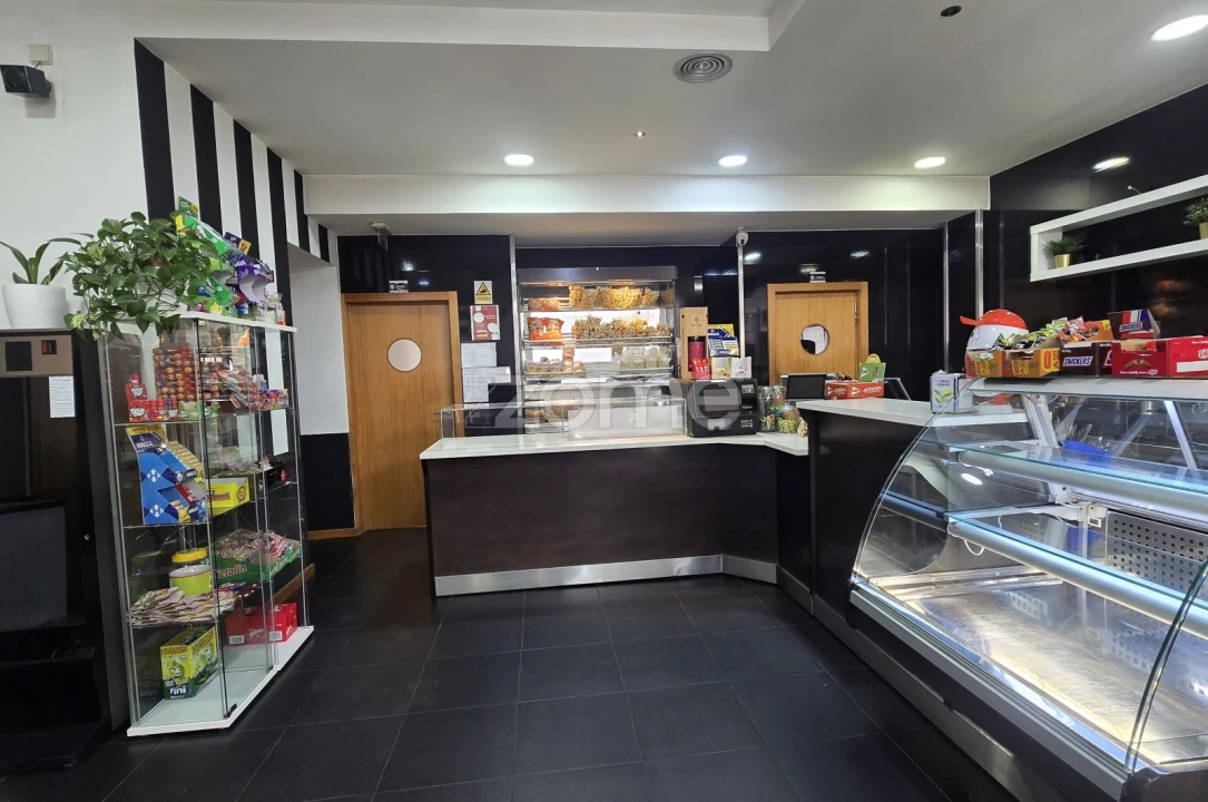 Negócio para Trespasse em Santa Marinha e São Pedro da Afurada Foto 9