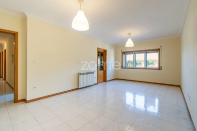 Apartamento T3 para Venda em Castêlo da Maia