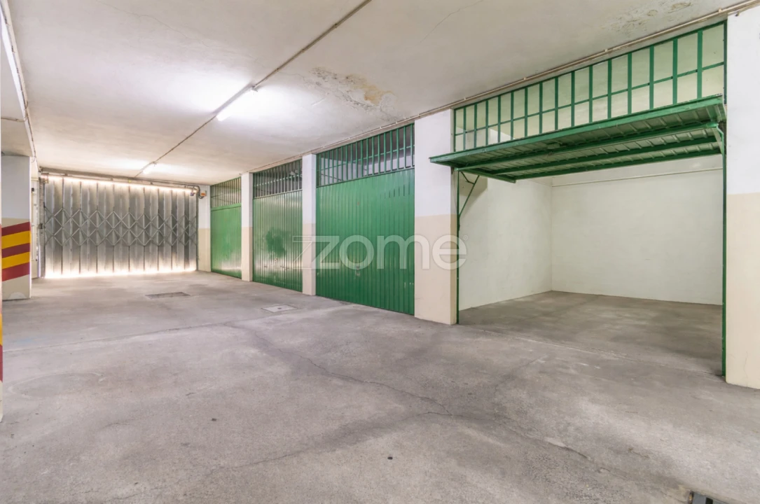 Apartamento T3 para Venda em Castêlo da Maia Foto 33