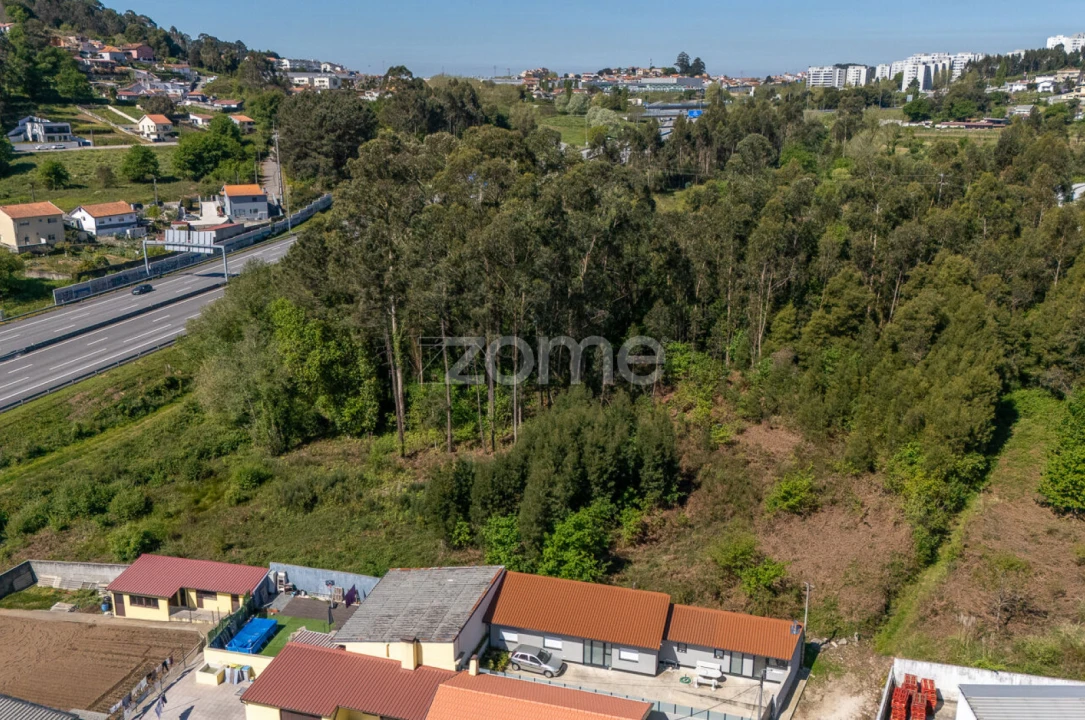 Terreno para Venda em Vilar de Andorinho Foto 11