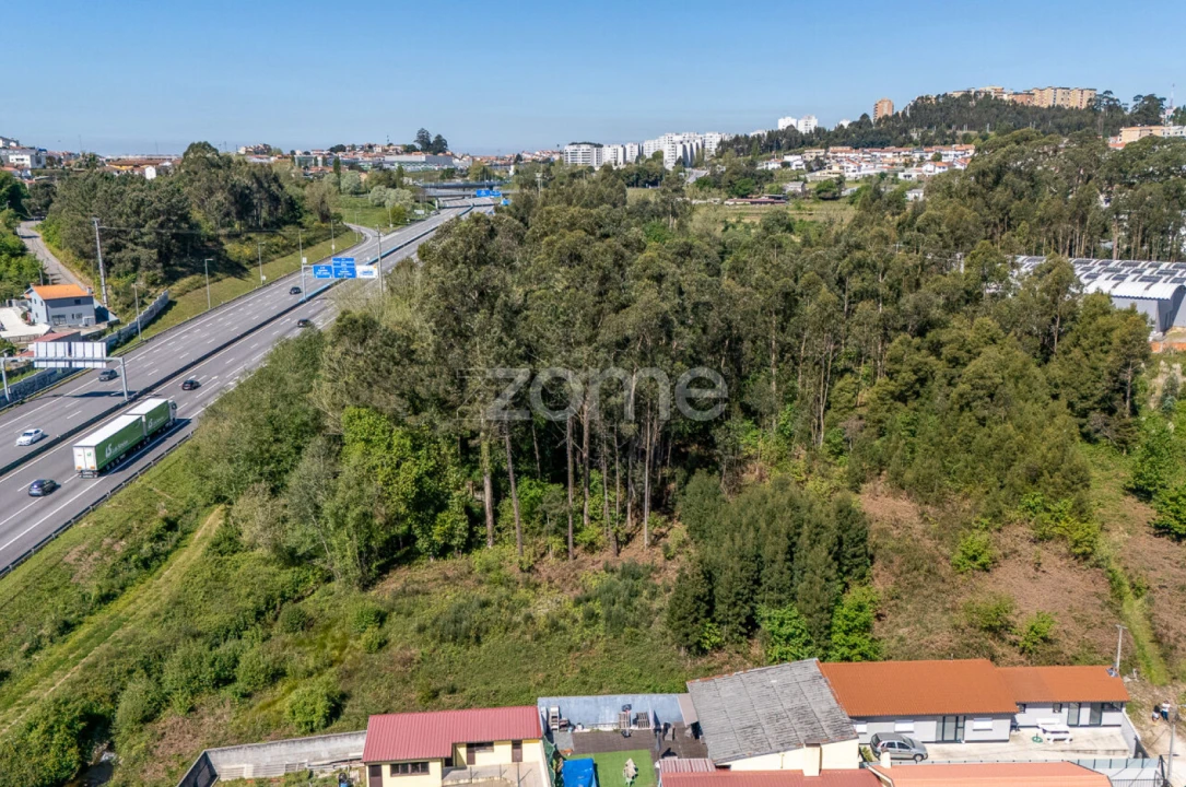 Terreno para Venda em Vilar de Andorinho Foto 12