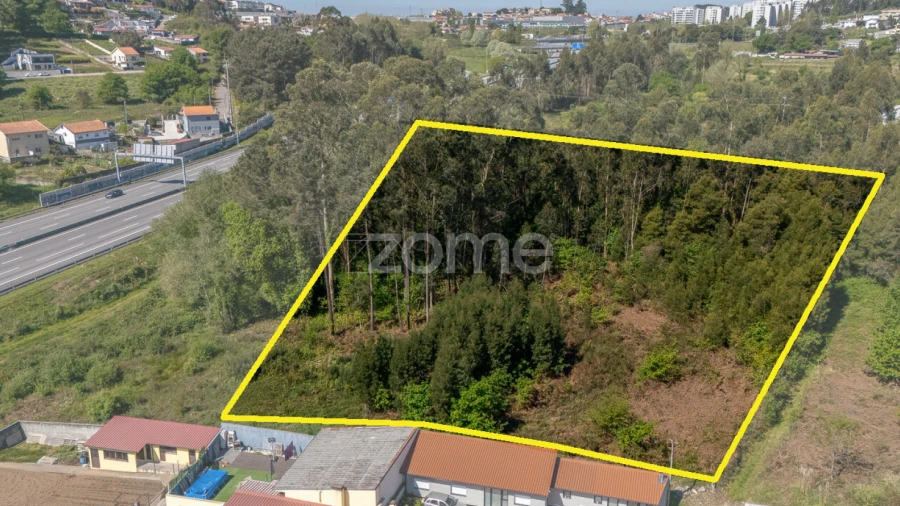 Terreno para Venda em Vilar de Andorinho