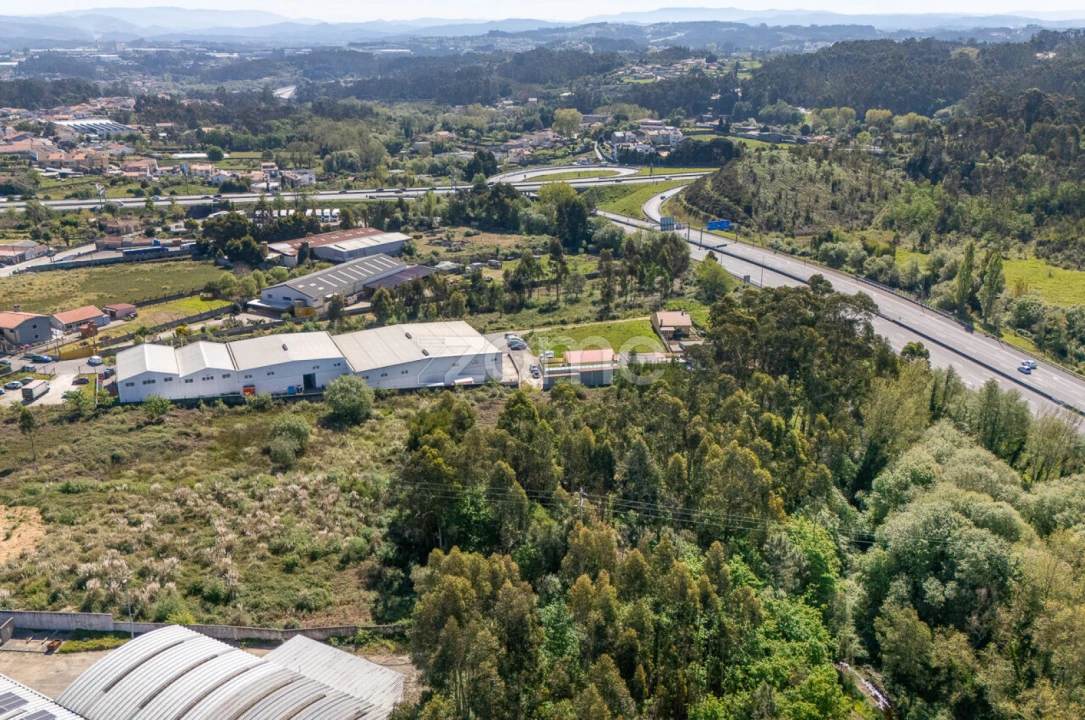 Terreno para Venda em Vilar de Andorinho Foto 4