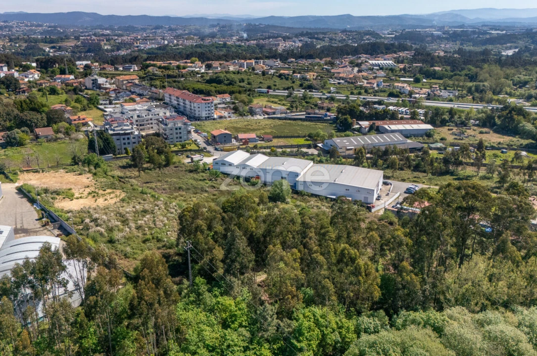 Terreno para Venda em Vilar de Andorinho Foto 5