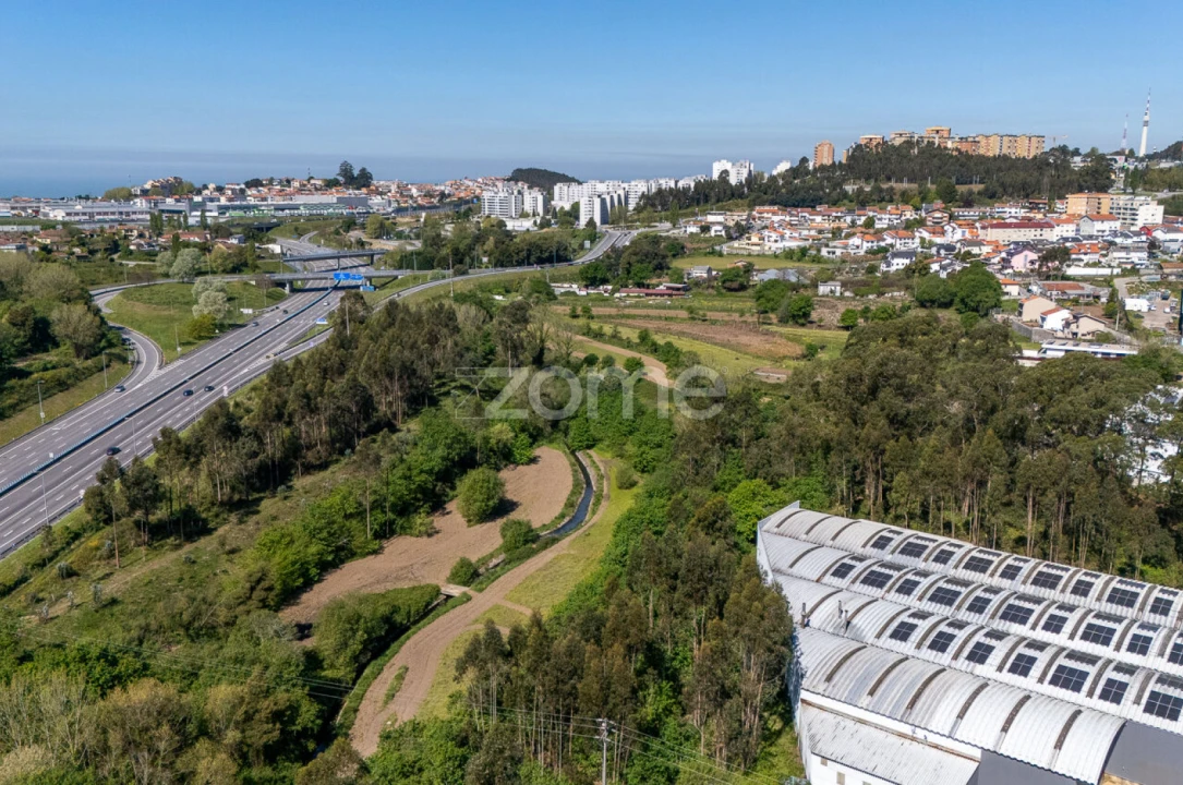 Terreno para Venda em Vilar de Andorinho Foto 9