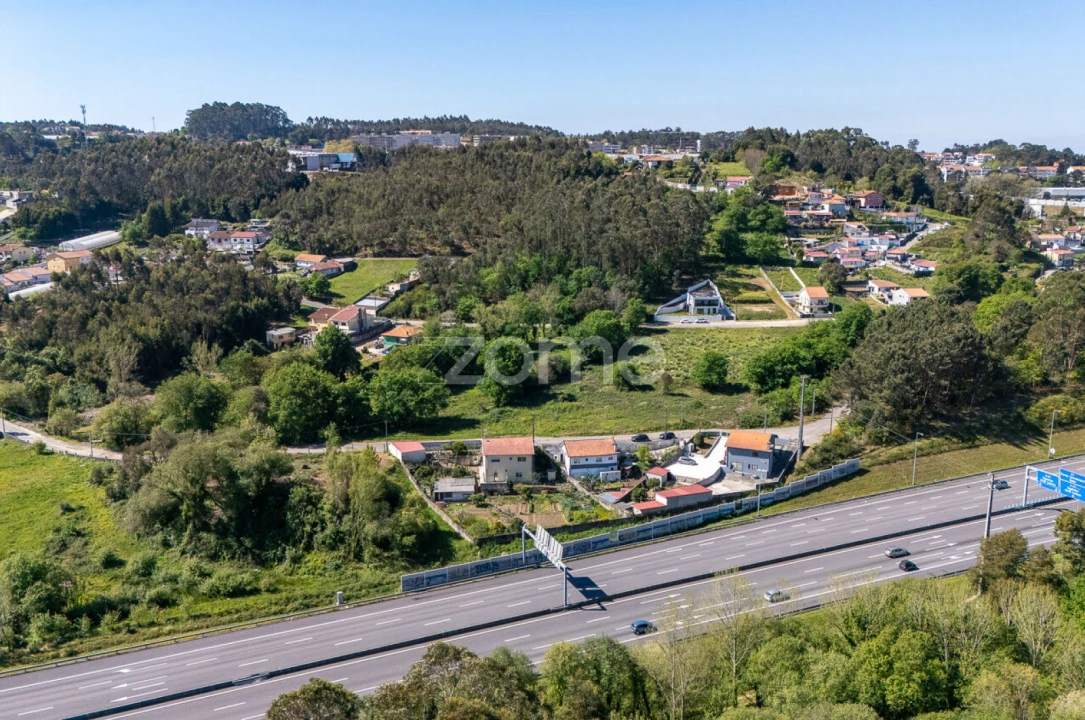 Terreno para Venda em Vilar de Andorinho Foto 10