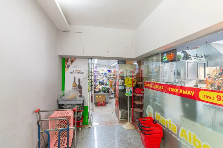 Negócio para Trespasse em Rio de Mouro Foto 23