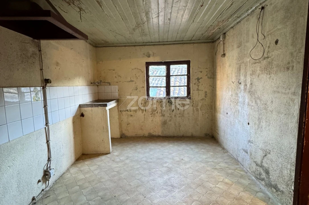 Moradia T7 para Venda em Salzedas Foto 40