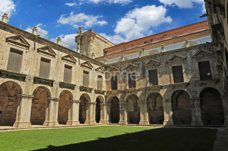 Moradia T7 para Venda em Salzedas Foto 6