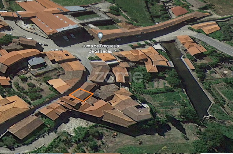 Moradia T7 para Venda em Salzedas Foto 3