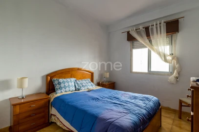 Moradia T6 para Venda em Pontinha e Famões