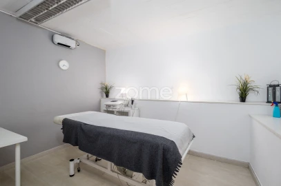 Negócio para Trespasse em Queluz e Belas