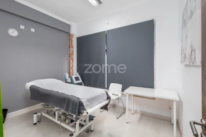 Negócio para Trespasse em Queluz e Belas