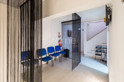 Negócio para Trespasse em Queluz e Belas