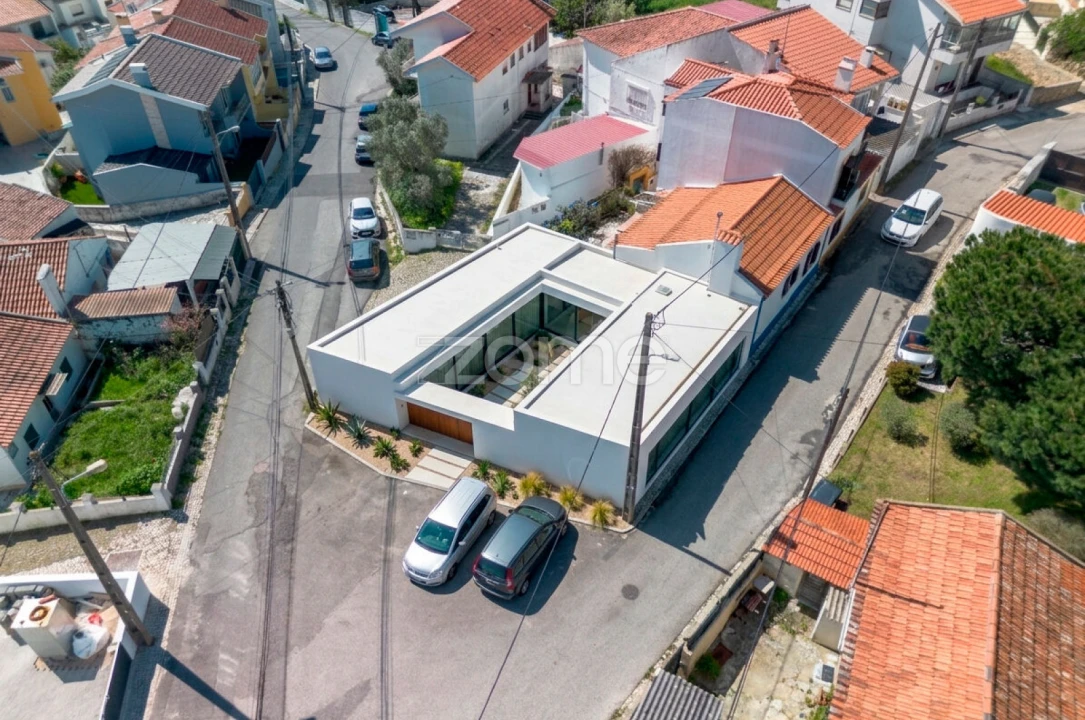 Moradia T2 para Venda em Alcabideche Foto 8