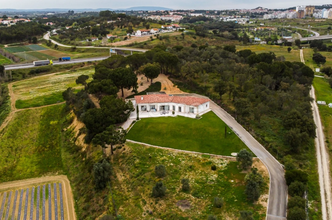 Moradia T3 para Venda em Marvila, Ribeira Santarém, São Salvador, São Nicolau Foto 24