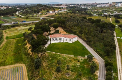 Moradia T3 para Venda em Marvila, Ribeira Santarém, São Salvador, São Nicolau