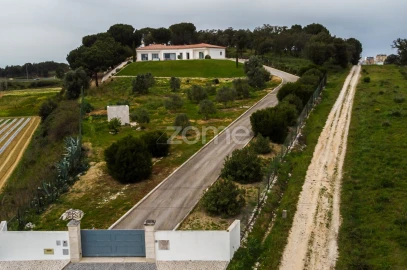 Moradia T3 para Venda em Marvila, Ribeira Santarém, São Salvador, São Nicolau