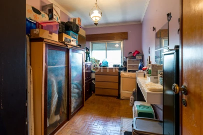 Moradia T3 para Venda em Póvoa de Santo Adrião e Olival Basto