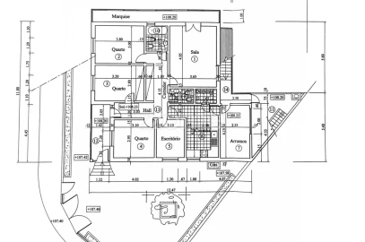 Moradia T4 para Venda em Pontinha e Famões