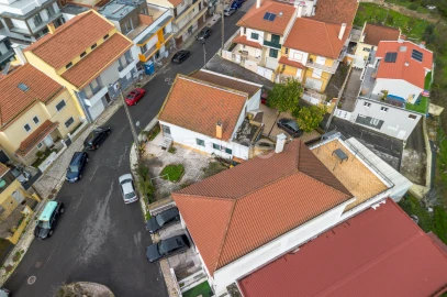 Moradia T4 para Venda em Pontinha e Famões