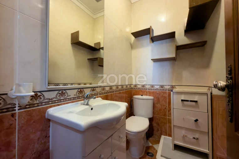 Moradia T4 para Venda em Pontinha e Famões Foto 22